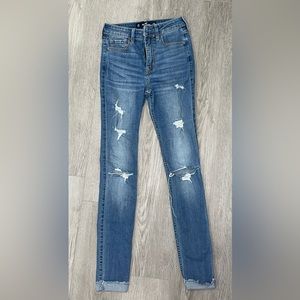 Hollister Hi-Rise Super Skinny Jeggings
